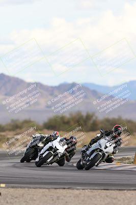 media/Nov-16-2025-Race Pace (Sun) [[8c5fa54630]]/Non Verified Riders (1st 20 Minutes)/5-Turn 15 (110pm)/